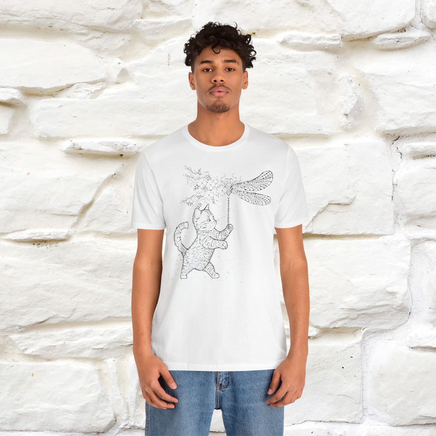 "The cat  And The Dragon Fly" Cat T-shirt for Men & Women | 100% Cotton 🐾