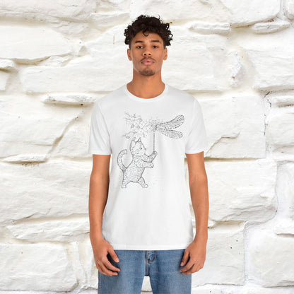 "The cat  And The Dragon Fly" Cat T-shirt for Men & Women | 100% Cotton 🐾