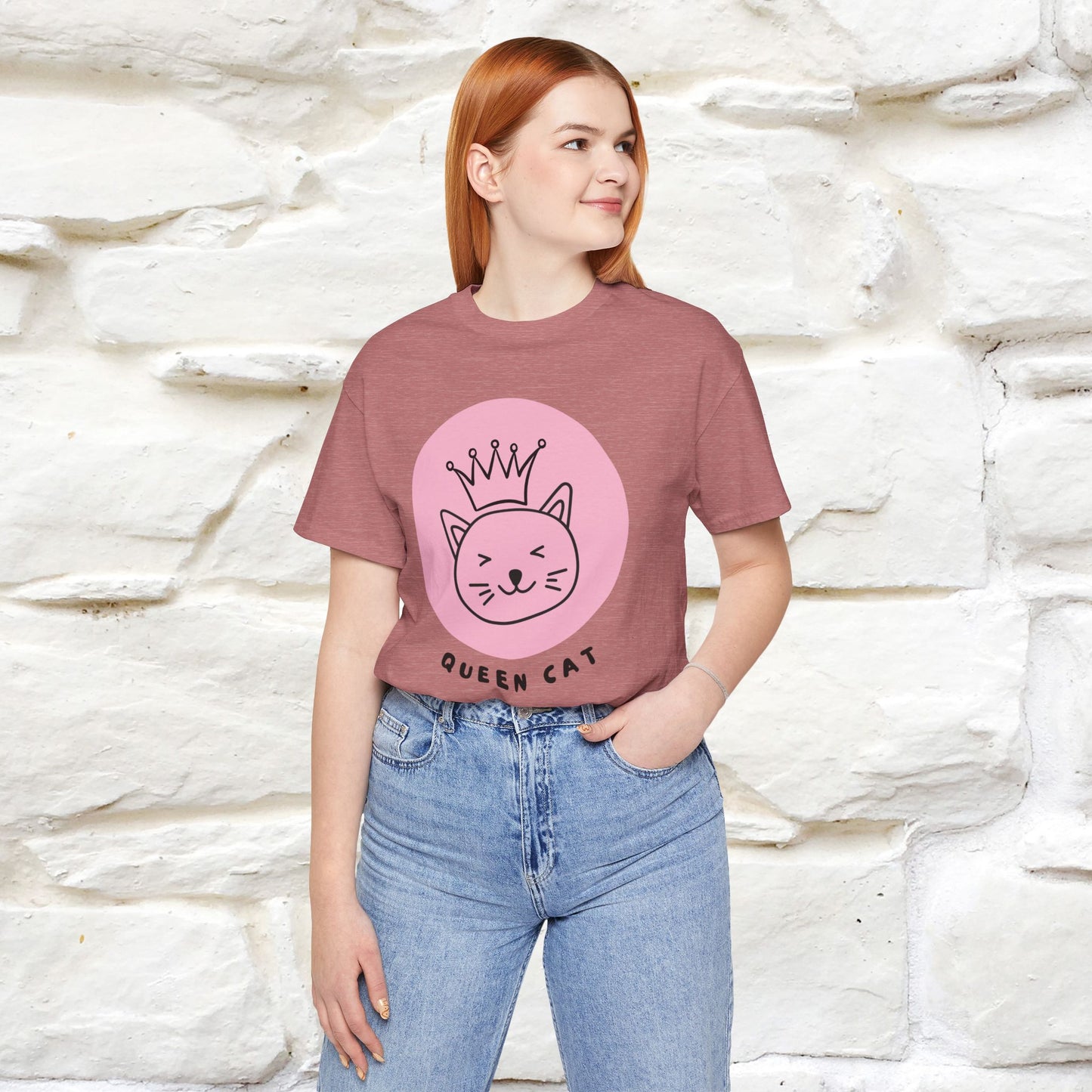 "Queen Cat" T-Shirt for Women | 100% Cotton* | Fierce Feline Fashion