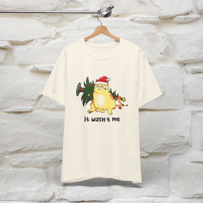 It Wasn’t Me | Funny Cat Christmas Shirt for Men & Women | 100% Cotton*