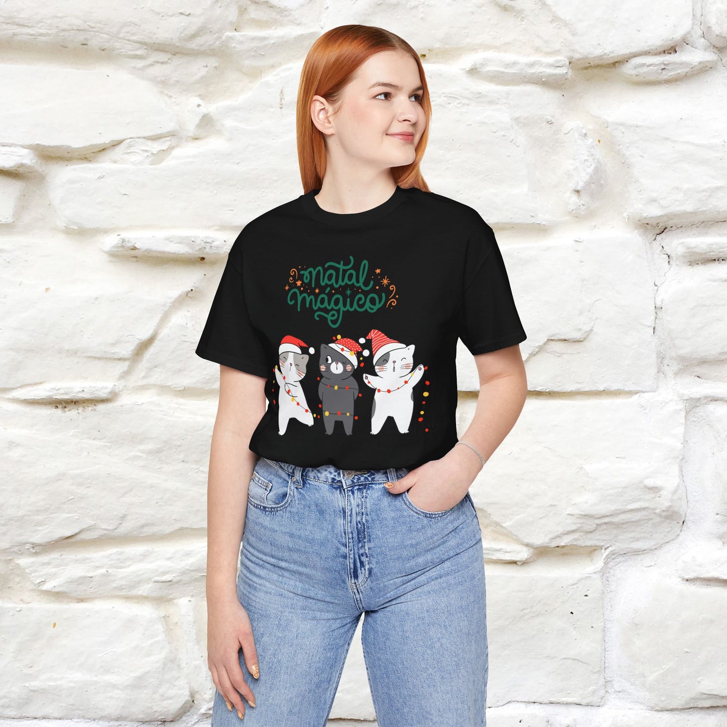 "Natal Magico" Cat T-shirt for Men & Women | 100% Cotton* 🐾 | Magical Holiday Cat Tee