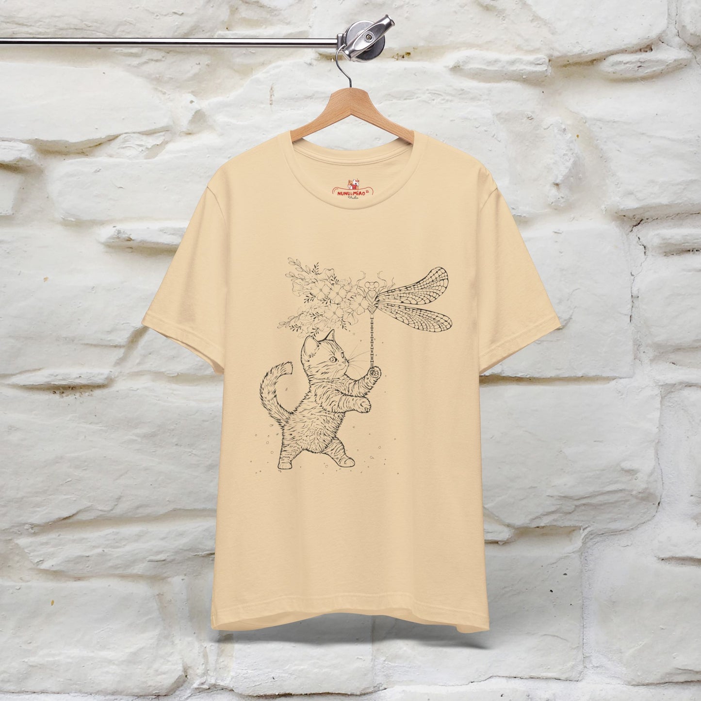 "The cat  And The Dragon Fly" Cat T-shirt for Men & Women | 100% Cotton*🐾