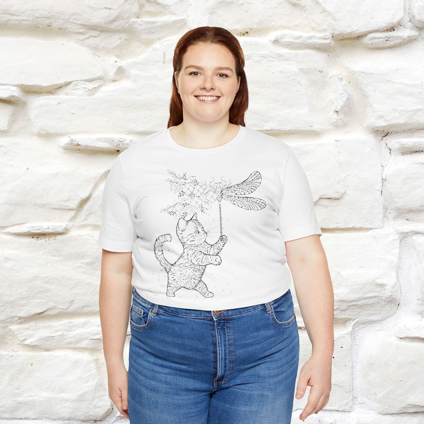 "The cat  And The Dragon Fly" Cat T-shirt for Men & Women | 100% Cotton 🐾