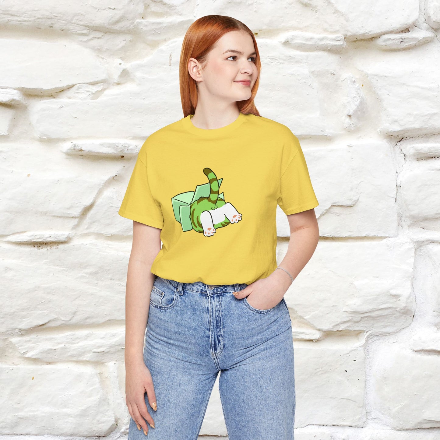 "Think outside the box? No thanks." Cat T-Shirt | Nunu&Miao Studio