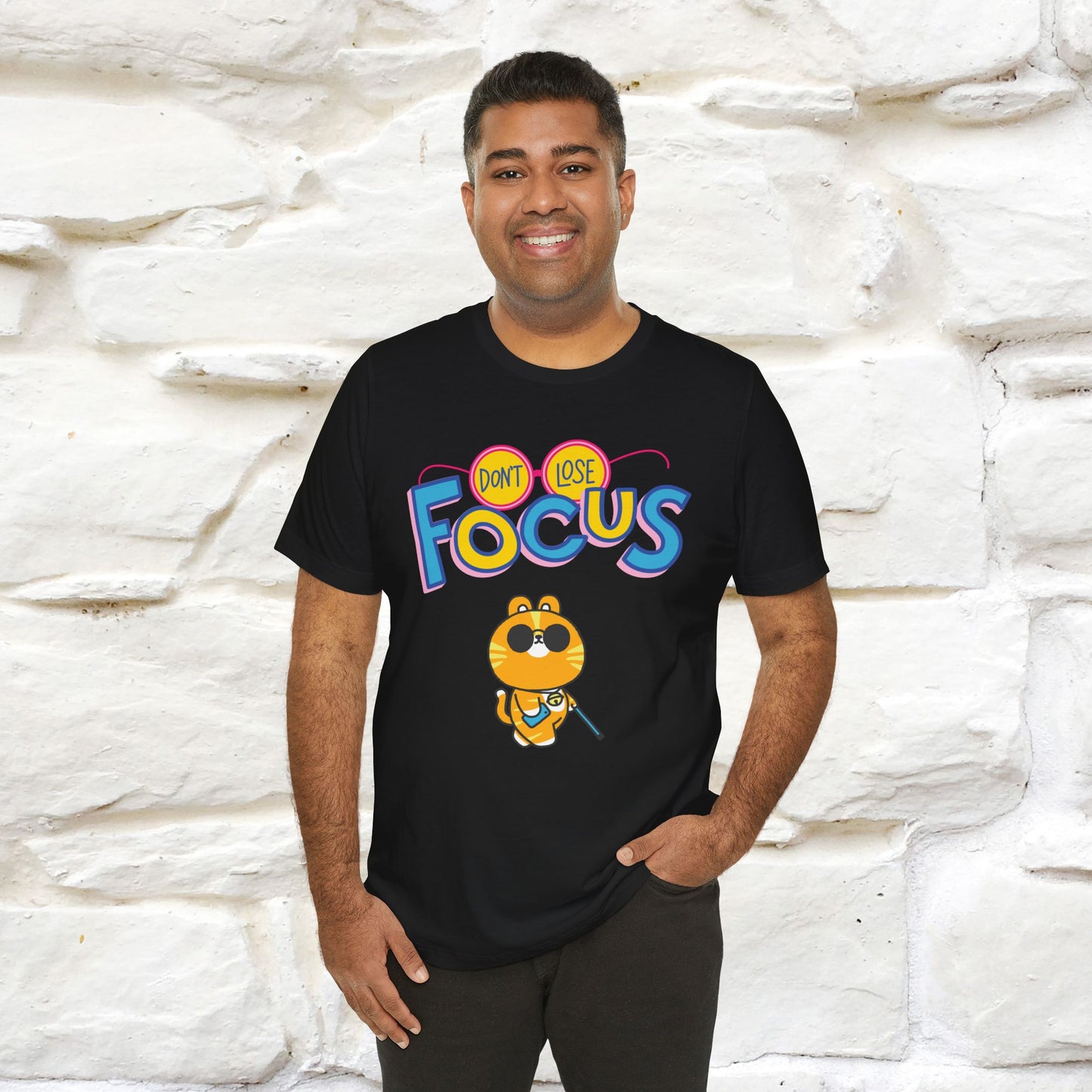 ''Don’t Lose Focus'' Cat T-Shirt | Nunu&Miao Studio