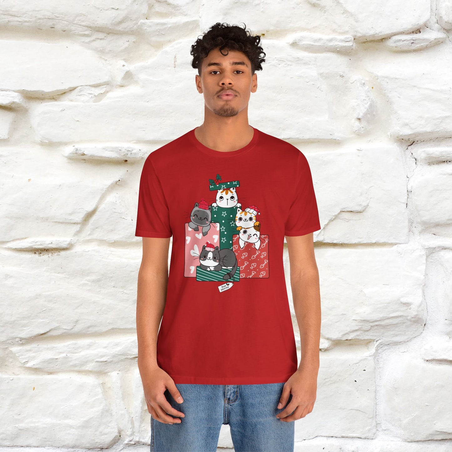 Christmas Cat Gift T-Shirt | Perfect Holiday Cat Shirt for Men & Women | 100% Cotton