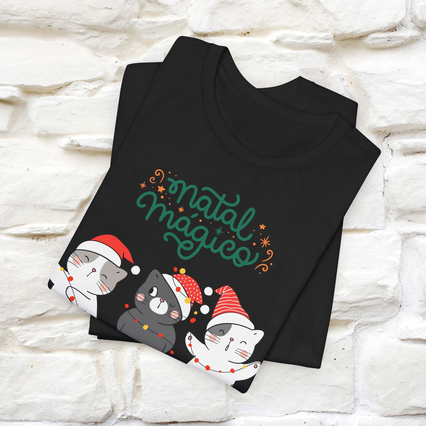 "Natal Magico" Cat T-shirt for Men & Women | 100% Cotton* 🐾 | Magical Holiday Cat Tee