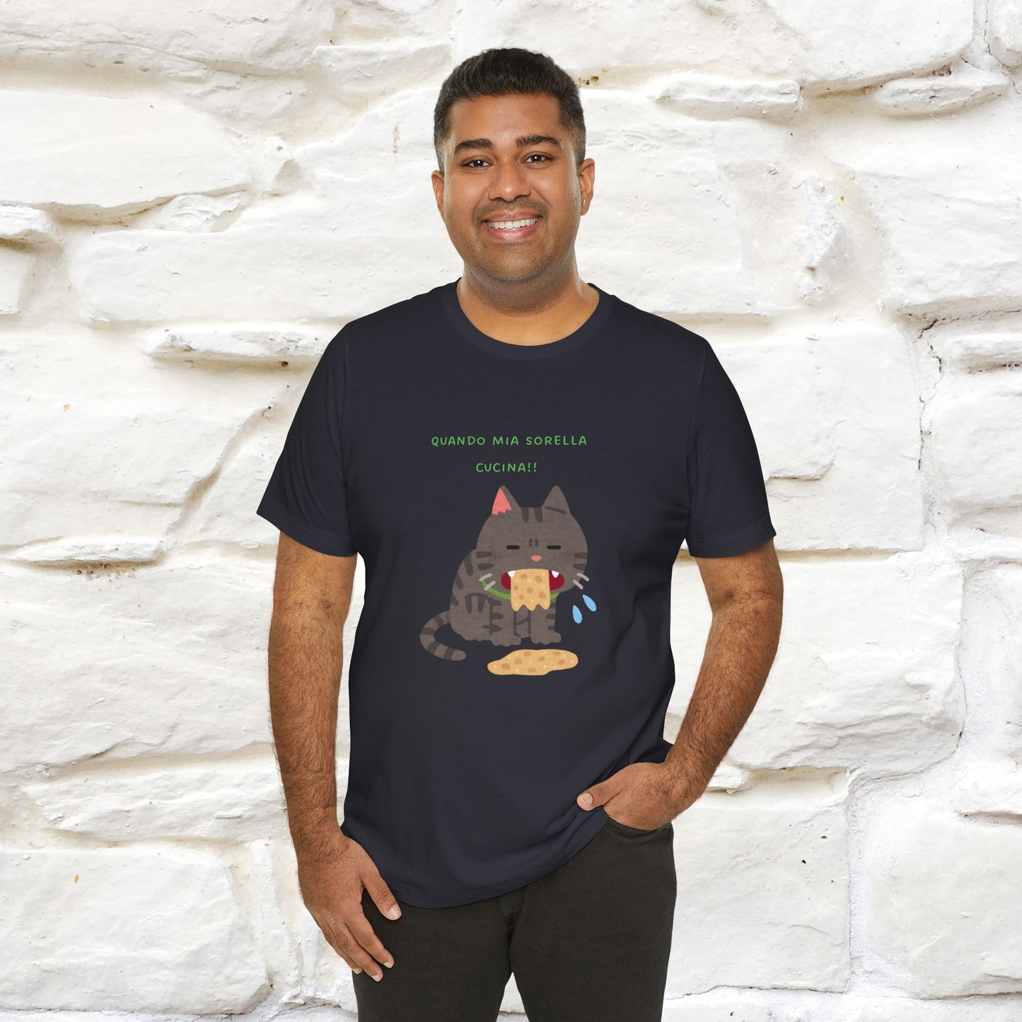 "Quando Mia Sorella Cucina" Funny Cat T-shirt for Men & Women | 100% Cotton* 🐾 | Hilarious Sibling Cat Tee