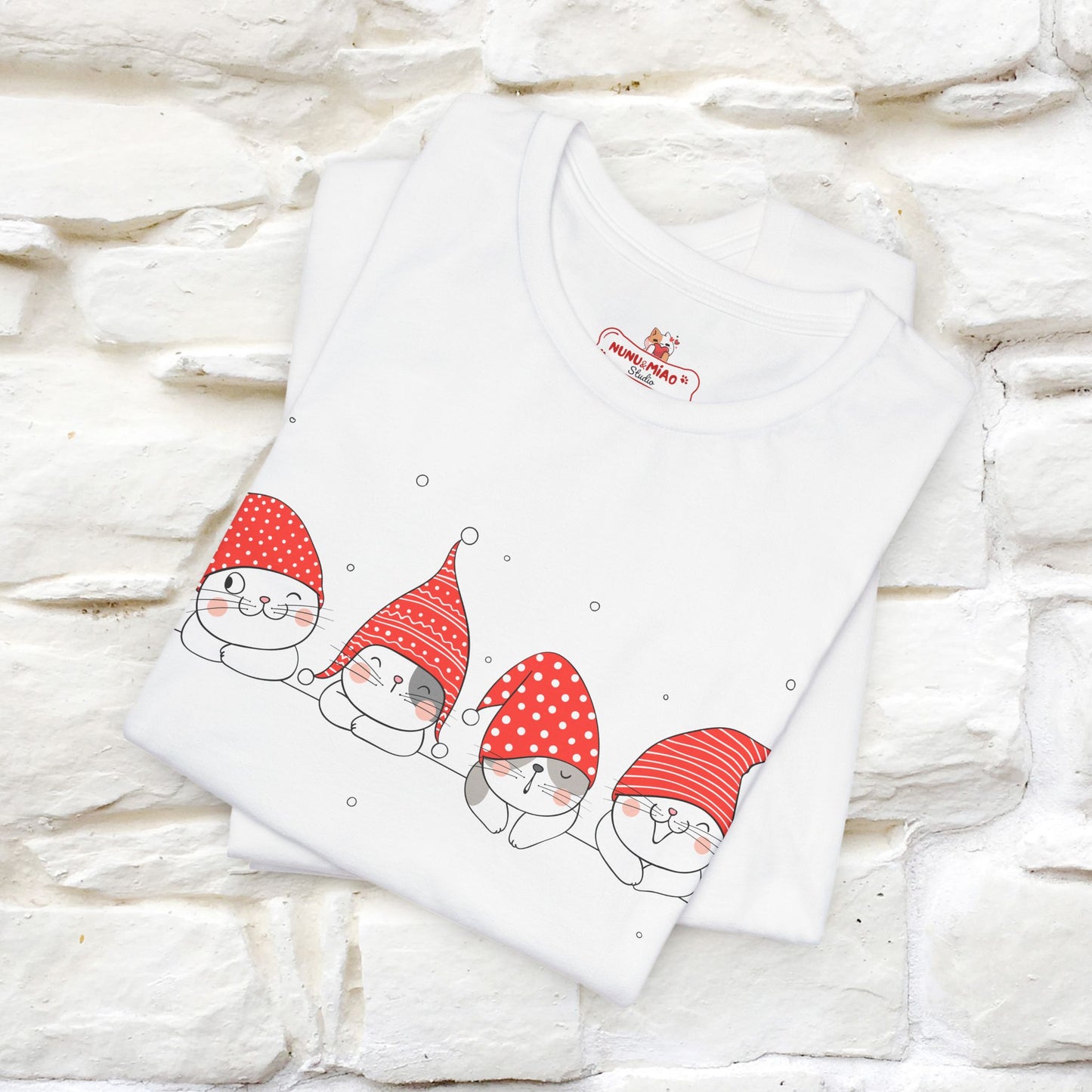 Christmas Cute Cats T-shirt for Men & Women | 100% Cotton* 🐾