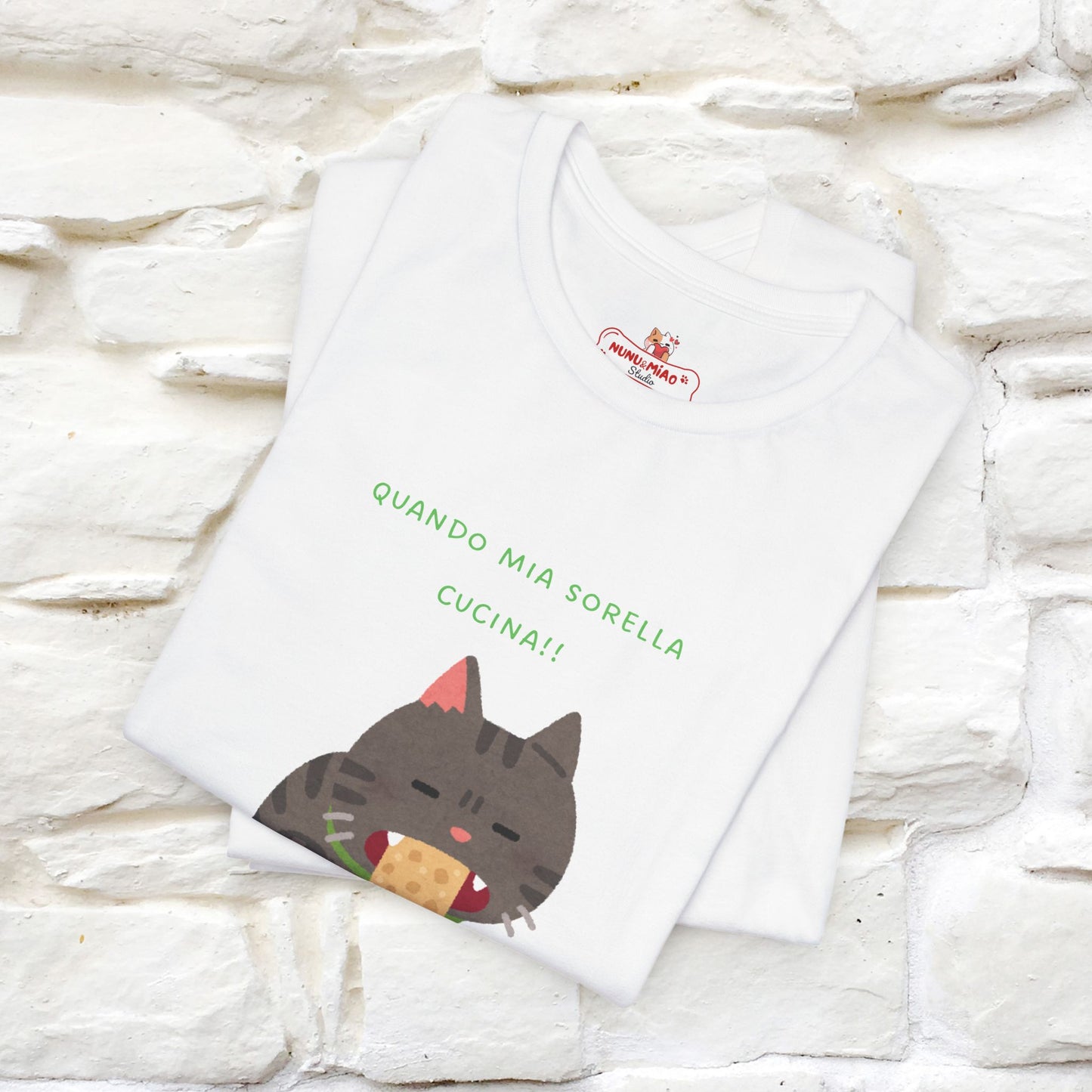 "Quando Mia Sorella Cucina" Funny Cat T-shirt for Men & Women | 100% Cotton* 🐾 | Hilarious Sibling Cat Tee