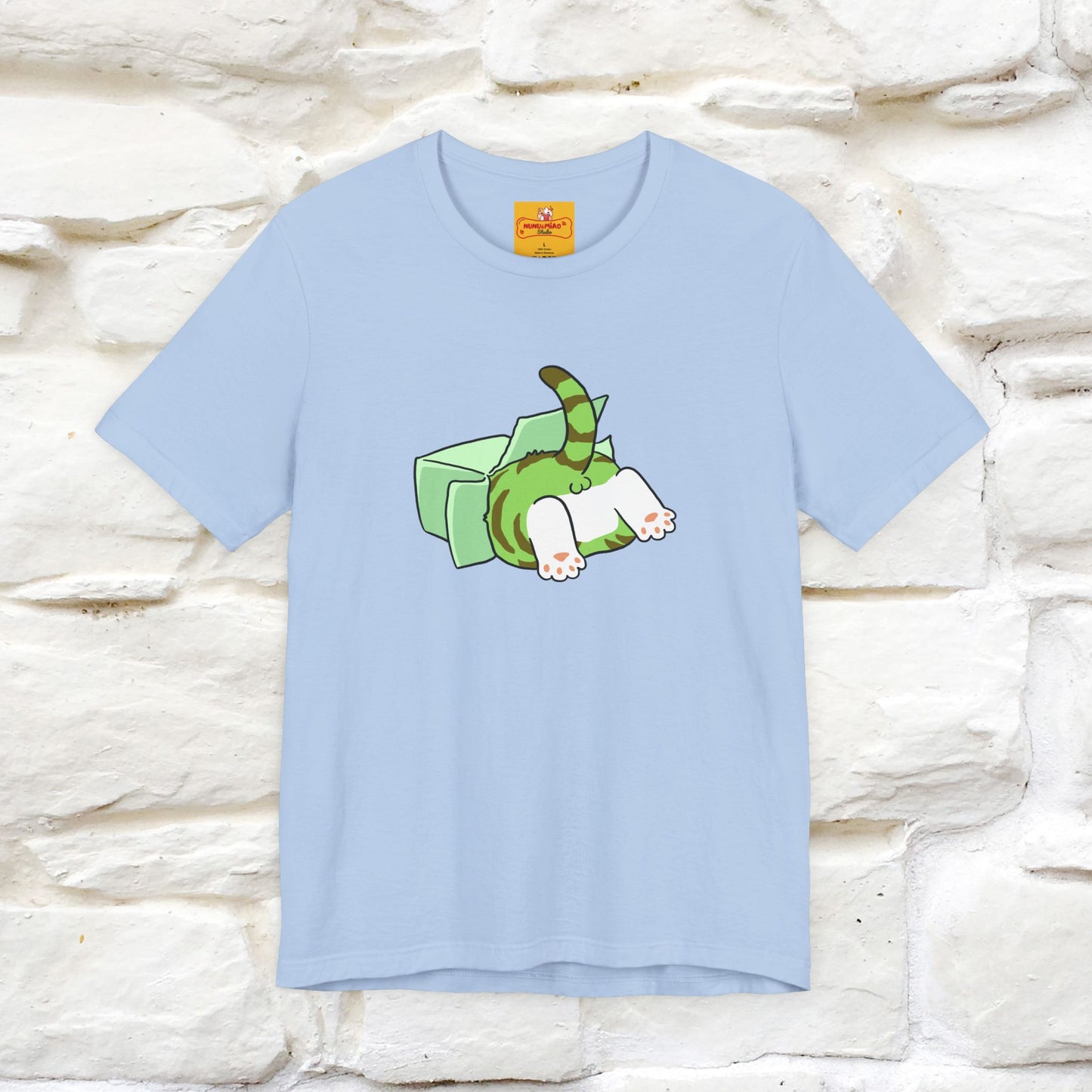 "Think outside the box? No thanks." Cat T-Shirt | Nunu&Miao Studio