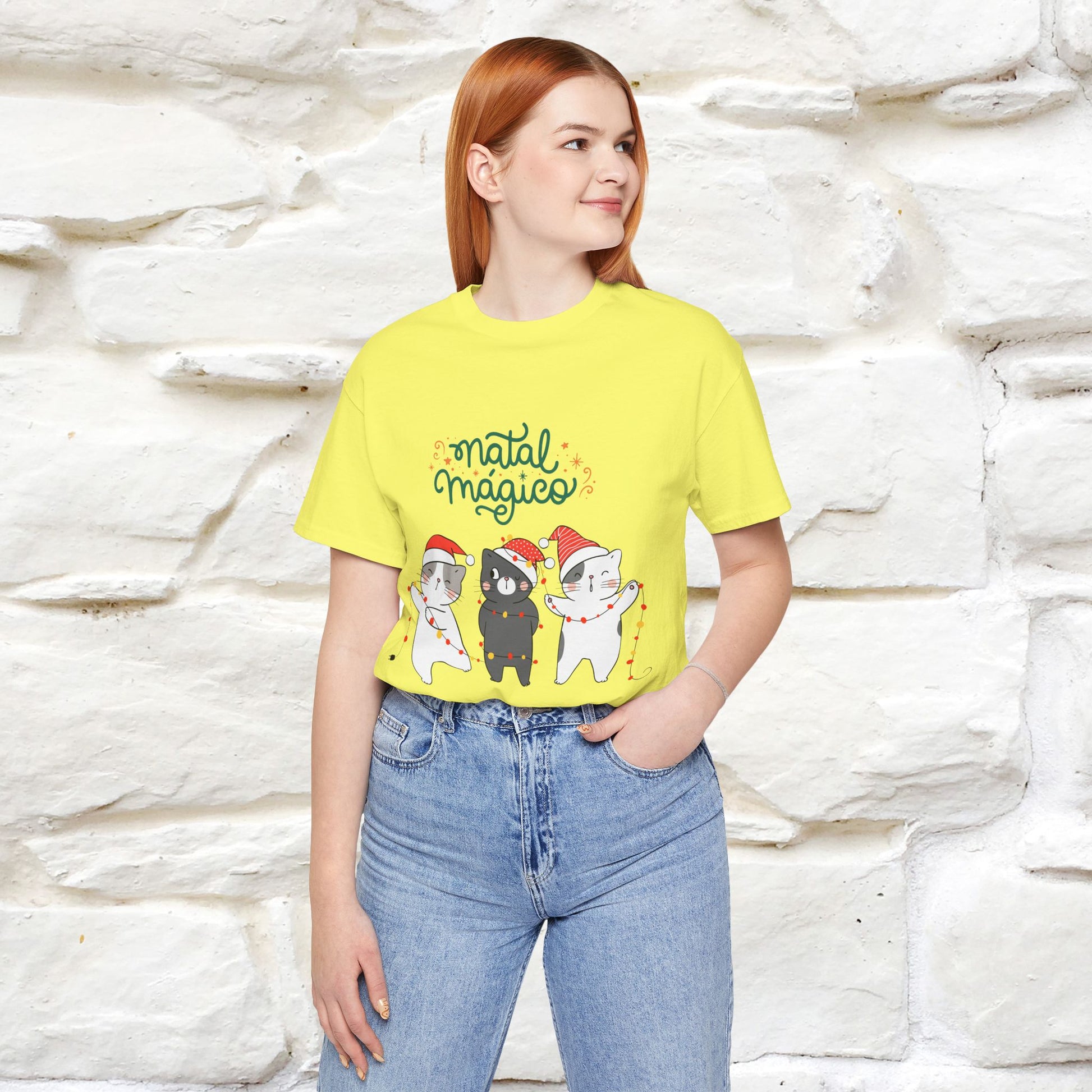 "Natal Magico" Cat T-shirt  |Nunu&Miao Studio - Nunu&Miao Studio