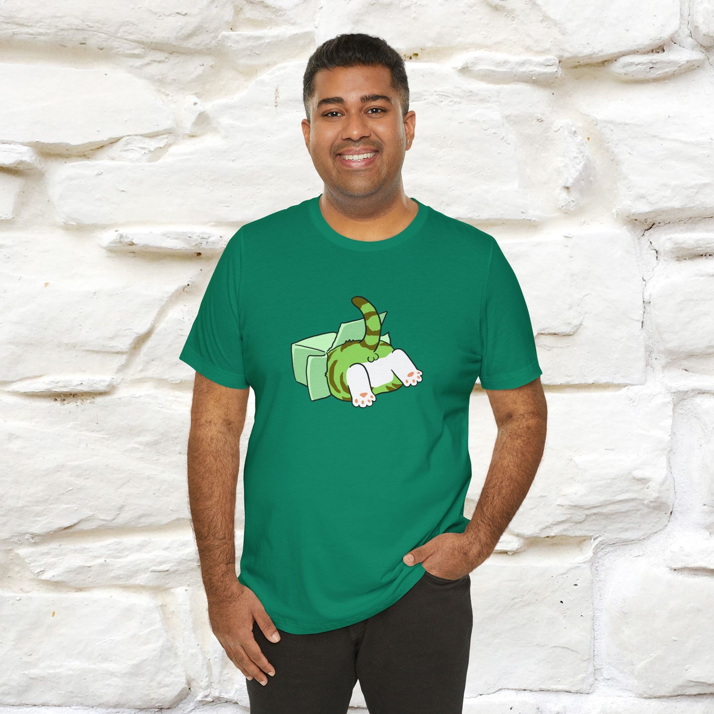 "Think outside the box? No thanks." Cat T-Shirt | Nunu&Miao Studio