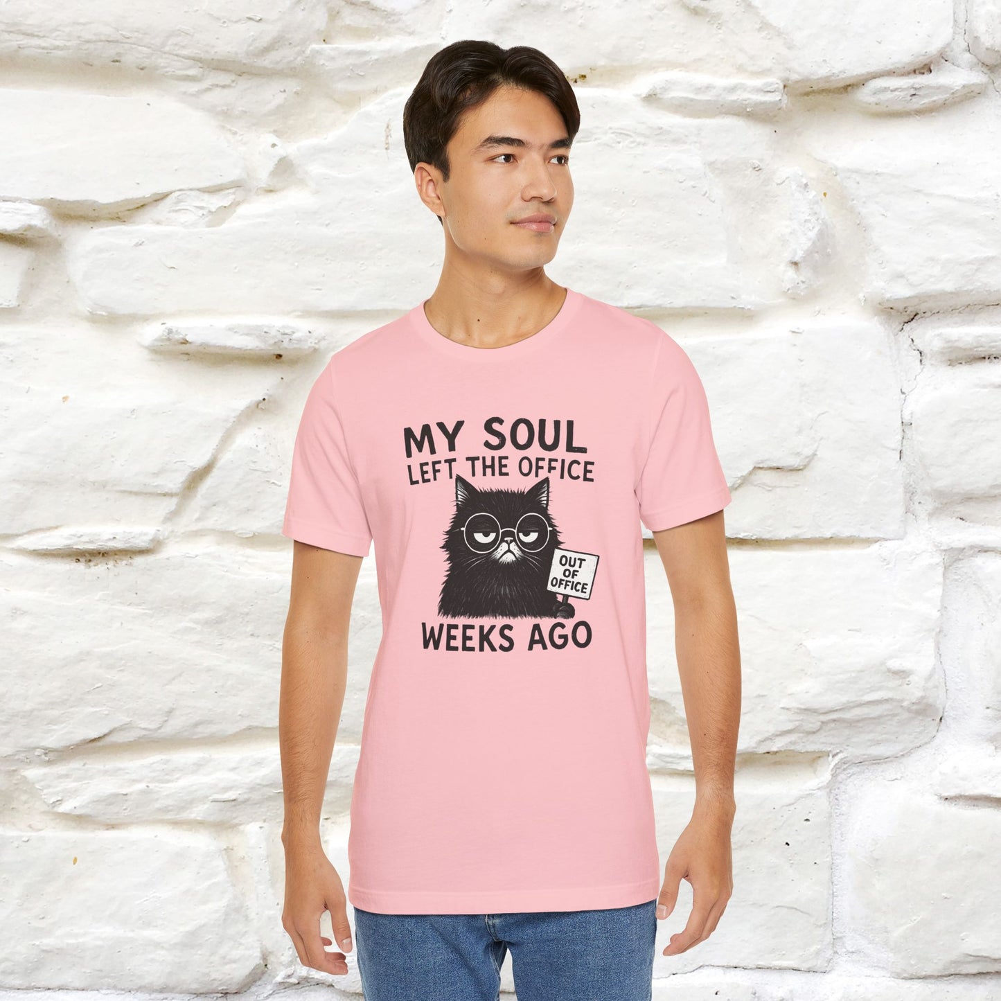 "My Soul Left The Office..." |Funny Cat T-Shirt | Nunu&Miao Studio