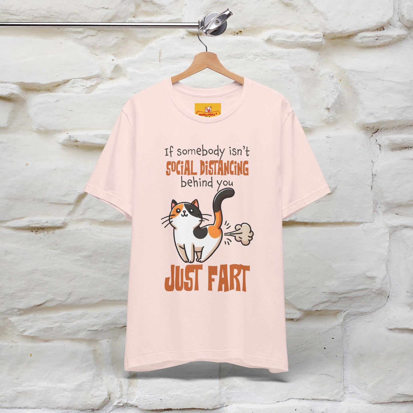 ''If Somebody Isn't Socila Distancing ...'' | Cat T-Shirt  | Nunu&Miao Studio