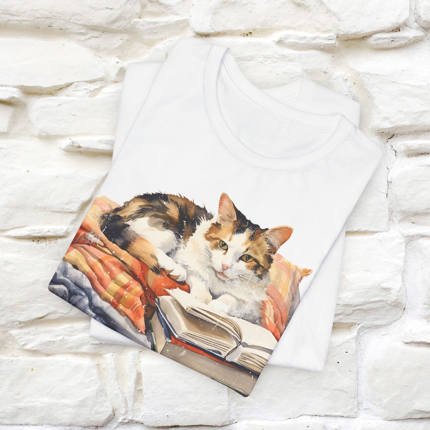 "Literary Catnap" T-shirt for Men and Women 100% Cotton.