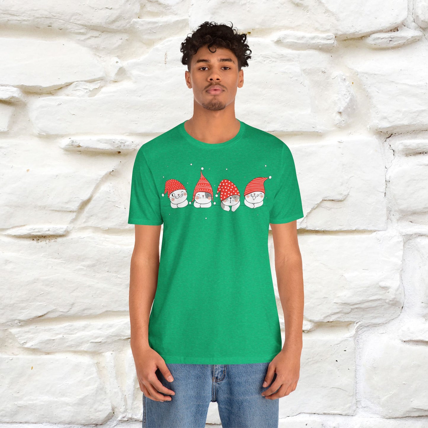 Christmas Cute Cats T-shirt for Men & Women | 100% Cotton* 🐾